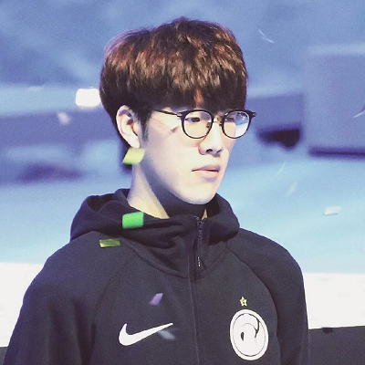 传闻：gla1ve可能成为 100 Thieves 的主教练；